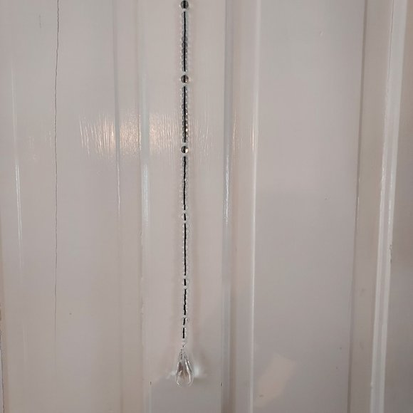 Vtg Black and white glass bead Sunchaser with 2" crystal drop - Picture 4 of 6